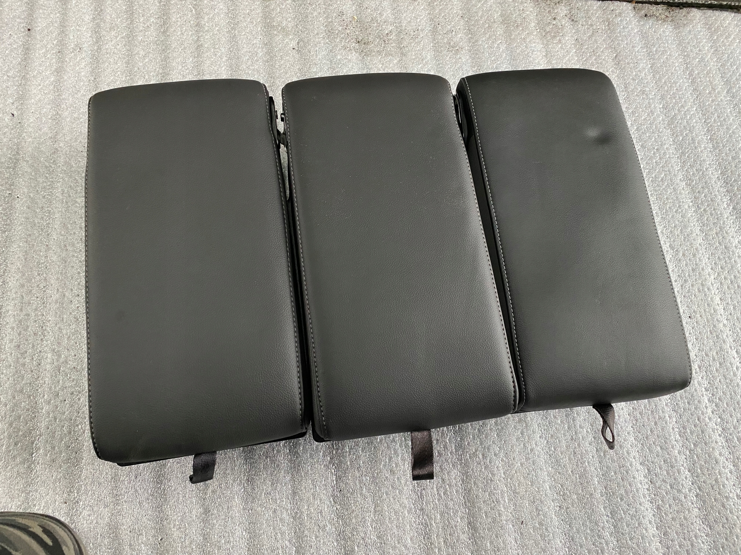 FORD MONDEO MK5 PODŁOKIETNIK SCHOWEK TYLNEJ KANAPY