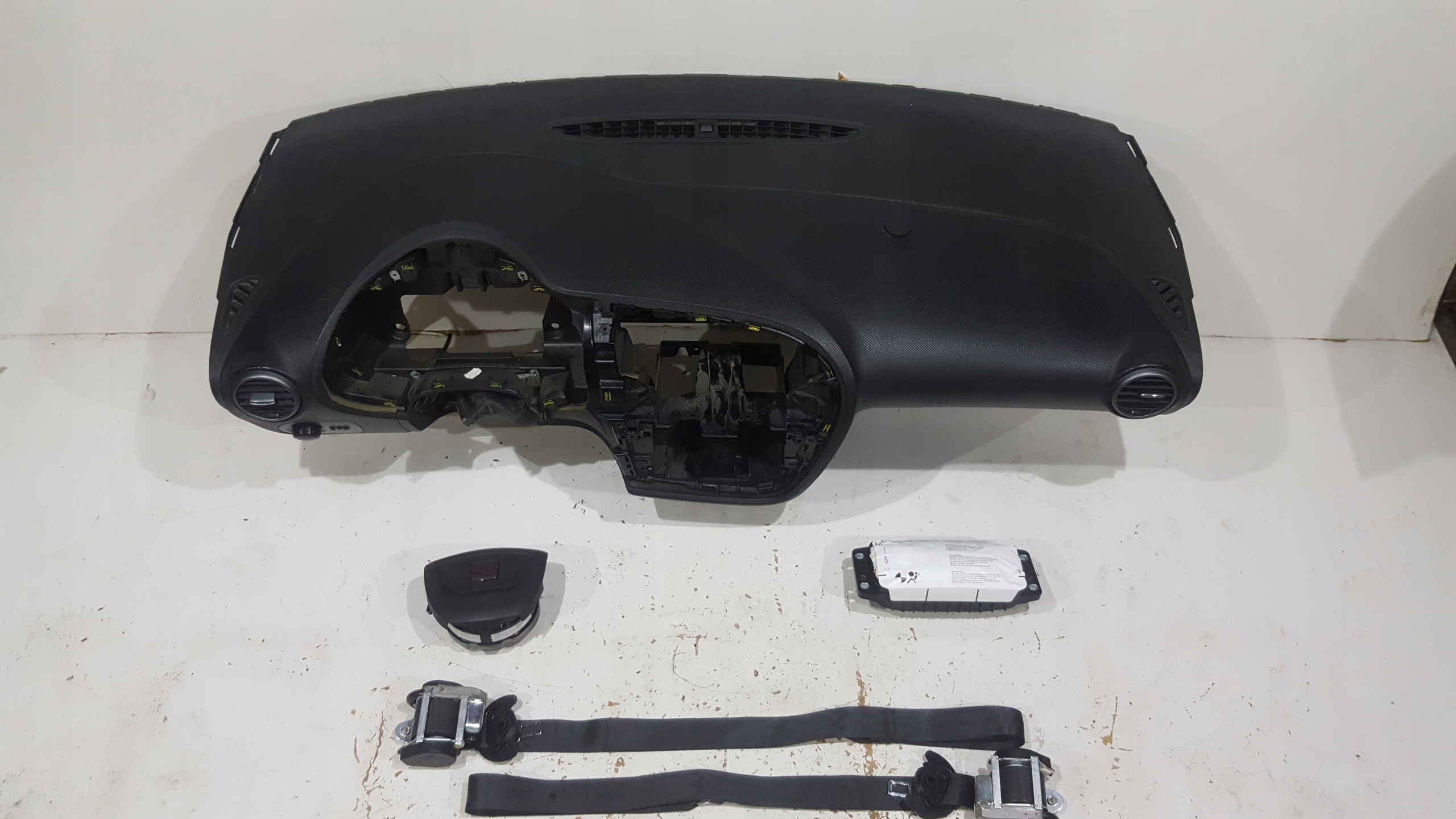 SEAT LEON 2 II ДОСКА КОНСОЛЬ ПОДУШКА БЕЗОПАСНОСТИ РЕМНИ