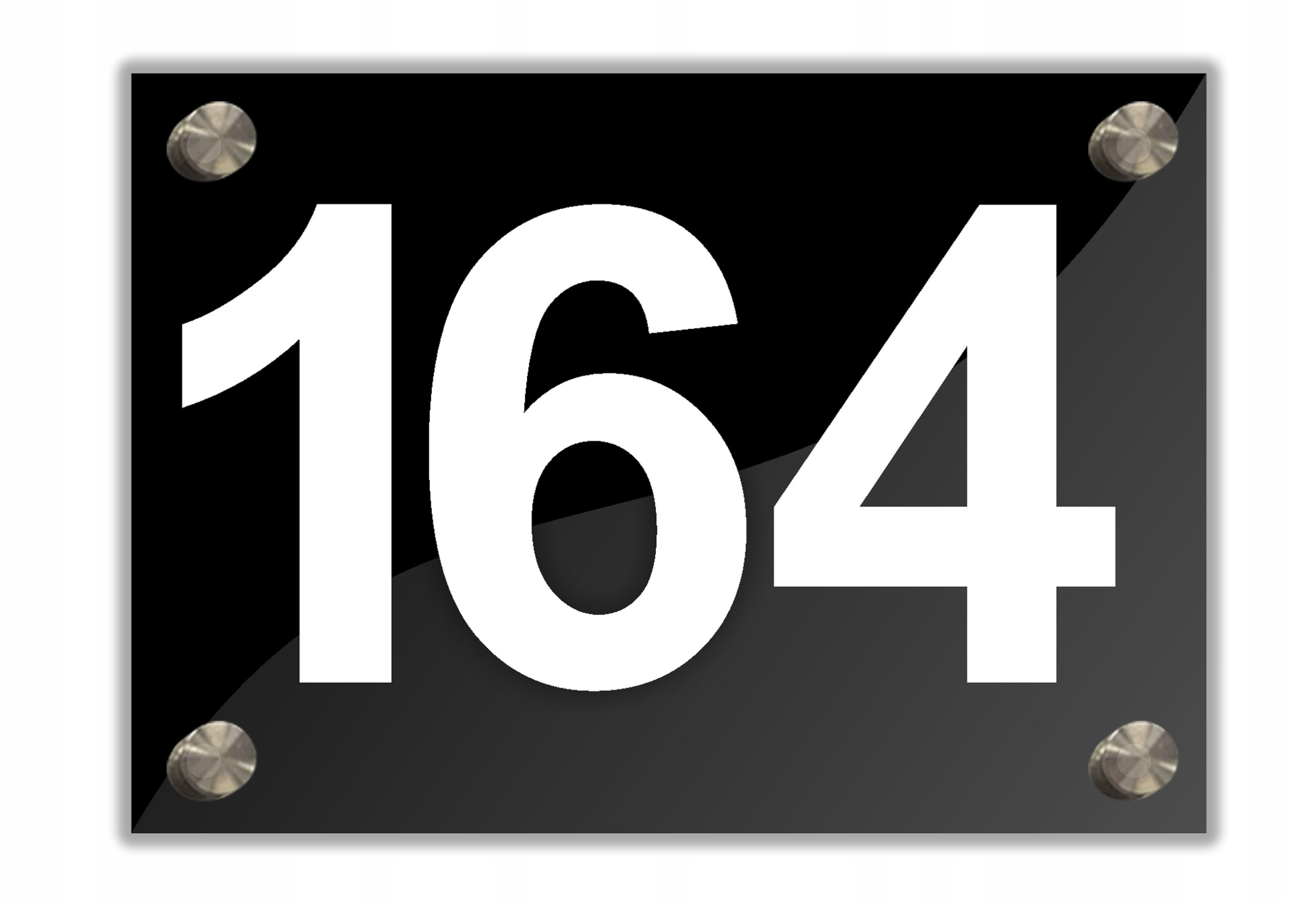 Плотная номер 1. Цифра 13 на адресной табличке.