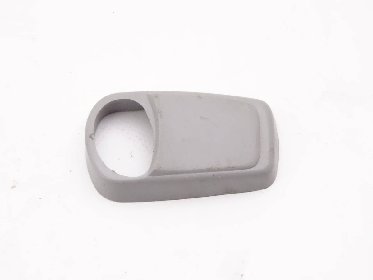 MITSUBISHI L200 96-06 ZAŚLEPKA RĄCZKI PODSUFITKI