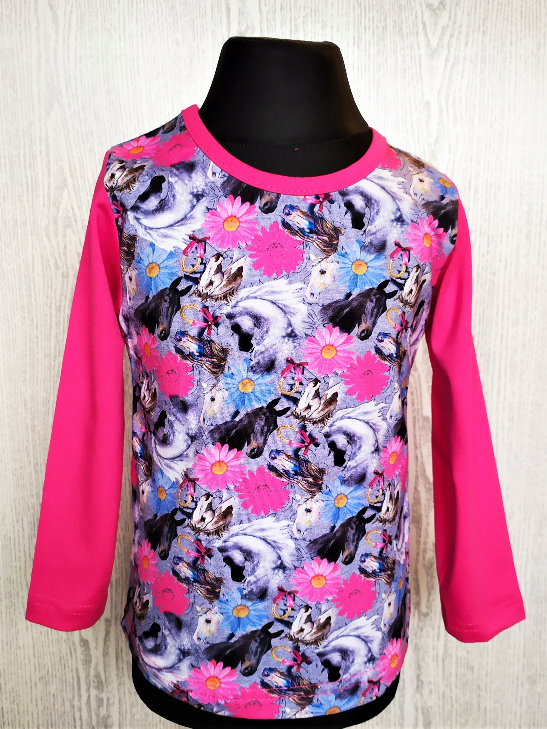 

Bluzka Konie i Kwiaty Trwała Polski Producent Biko