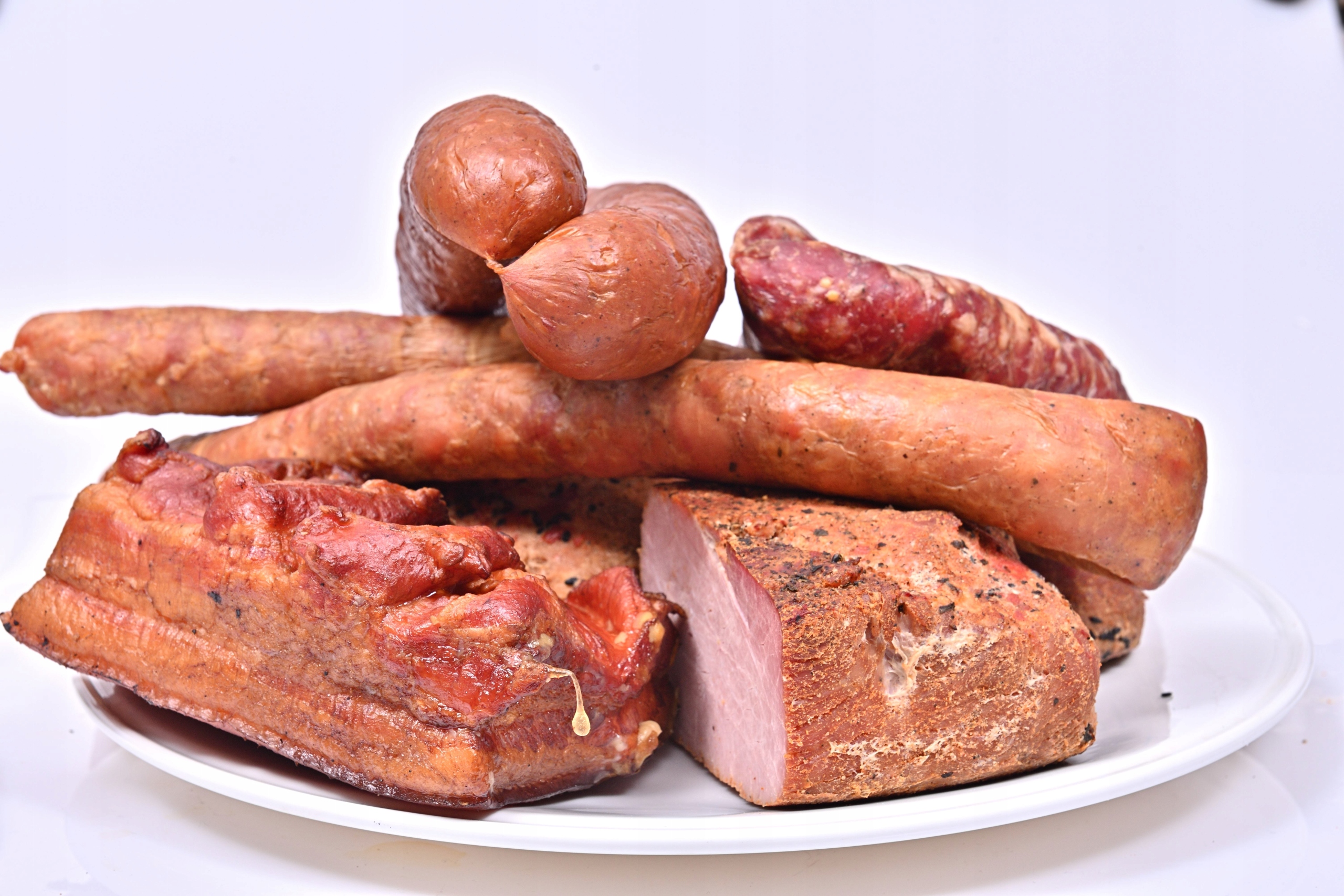 Тарелка деревенского мяса около 3 кг.