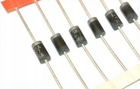 

1.5KE15A transil 1500W 15V 1-kier. [1szt] #A393