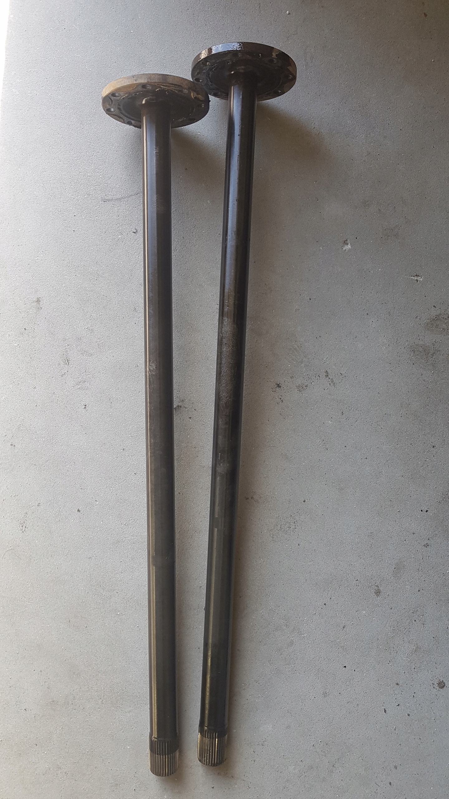 Полуось 35 резцов MASCOT MASCOTT 07-10R 3.5 T 8 болтов