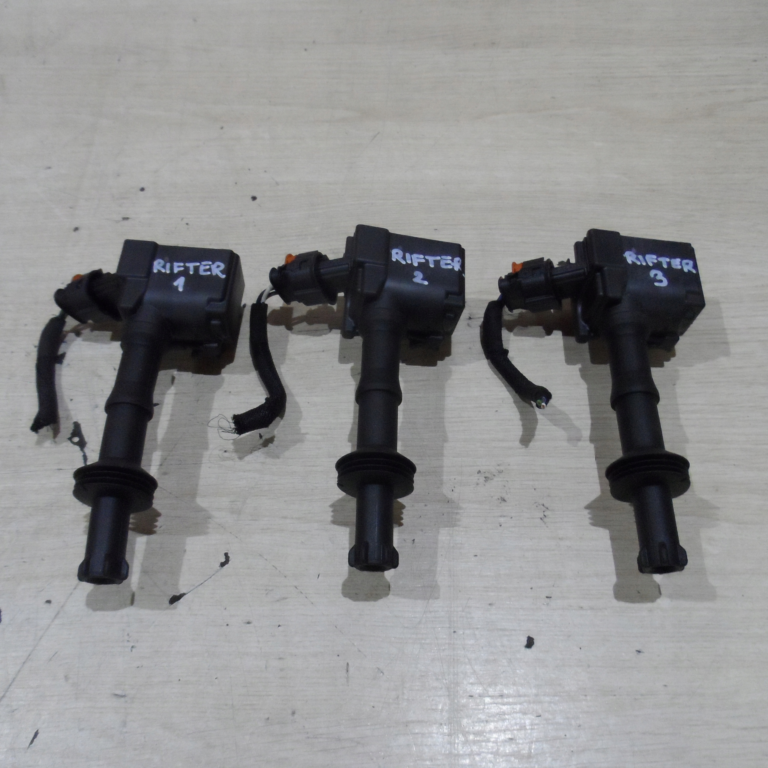 CEWKA ZAPŁONOWA PEUGEOT CITROEN 1.2 THP 19r