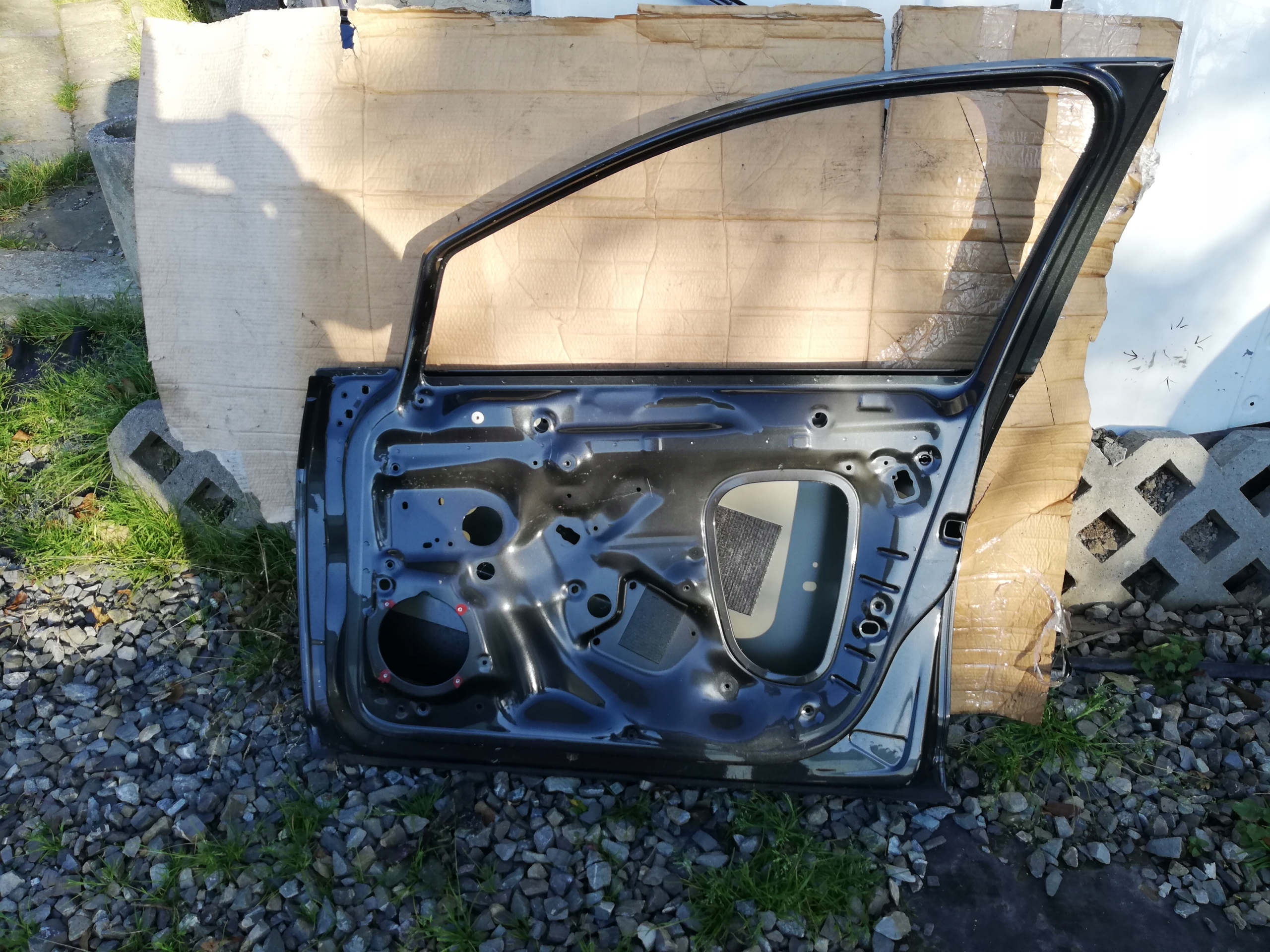 DRZWI PRZÓD VW GOLF VII 5G4 Strona zabudowy przód - prawa