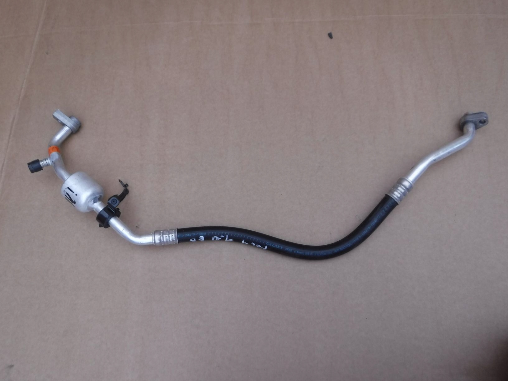 JX61-19N602-BB - Трубопровод кондиционера для FORD FOCUS MK4 1.0 BENZ