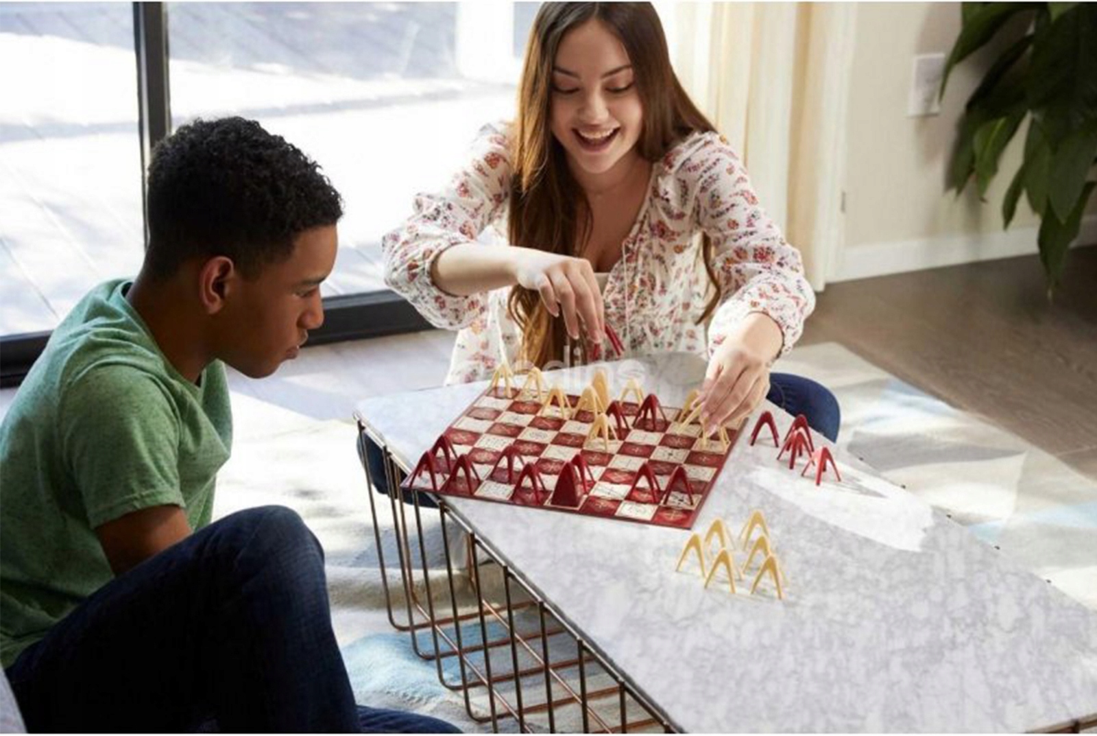 Gra Strategiczna OMNISZACHY rodzinna Mattel GDG26 Minimalna liczba graczy 2