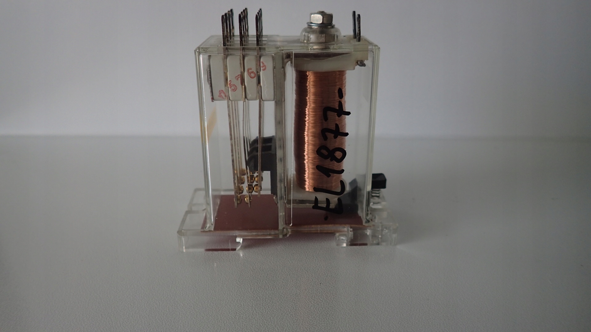 Przekaźnik pomocniczy H&B RHM1004, 24V Marka inny