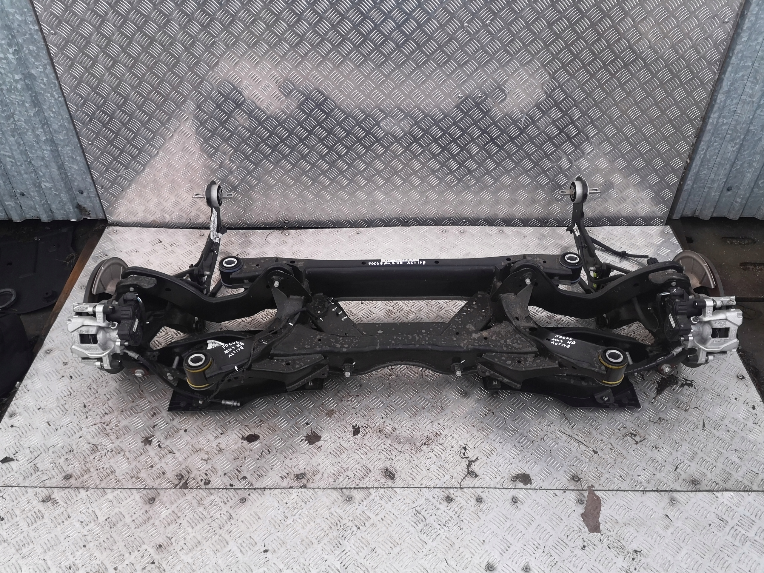 FORD FOCUS MK4 ACTIVE HATCHBACK ZAWIESZENIE TYŁ Numer katalogowy części JX61-5K067-