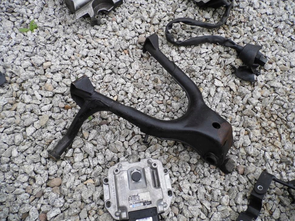 DAELIM ROADWIN 125 STOPKA GŁÓWNA NÓŻKA PODNÓŻEK