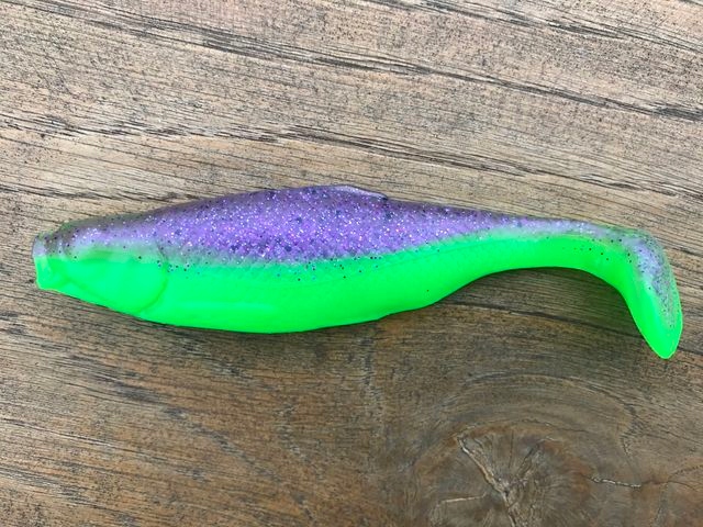 

Guma Realistic Shad Matusiak Płoć 12 008 Neon