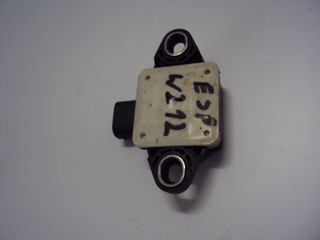 CZUJNIK ESP MERCEDES E-KLASA W212