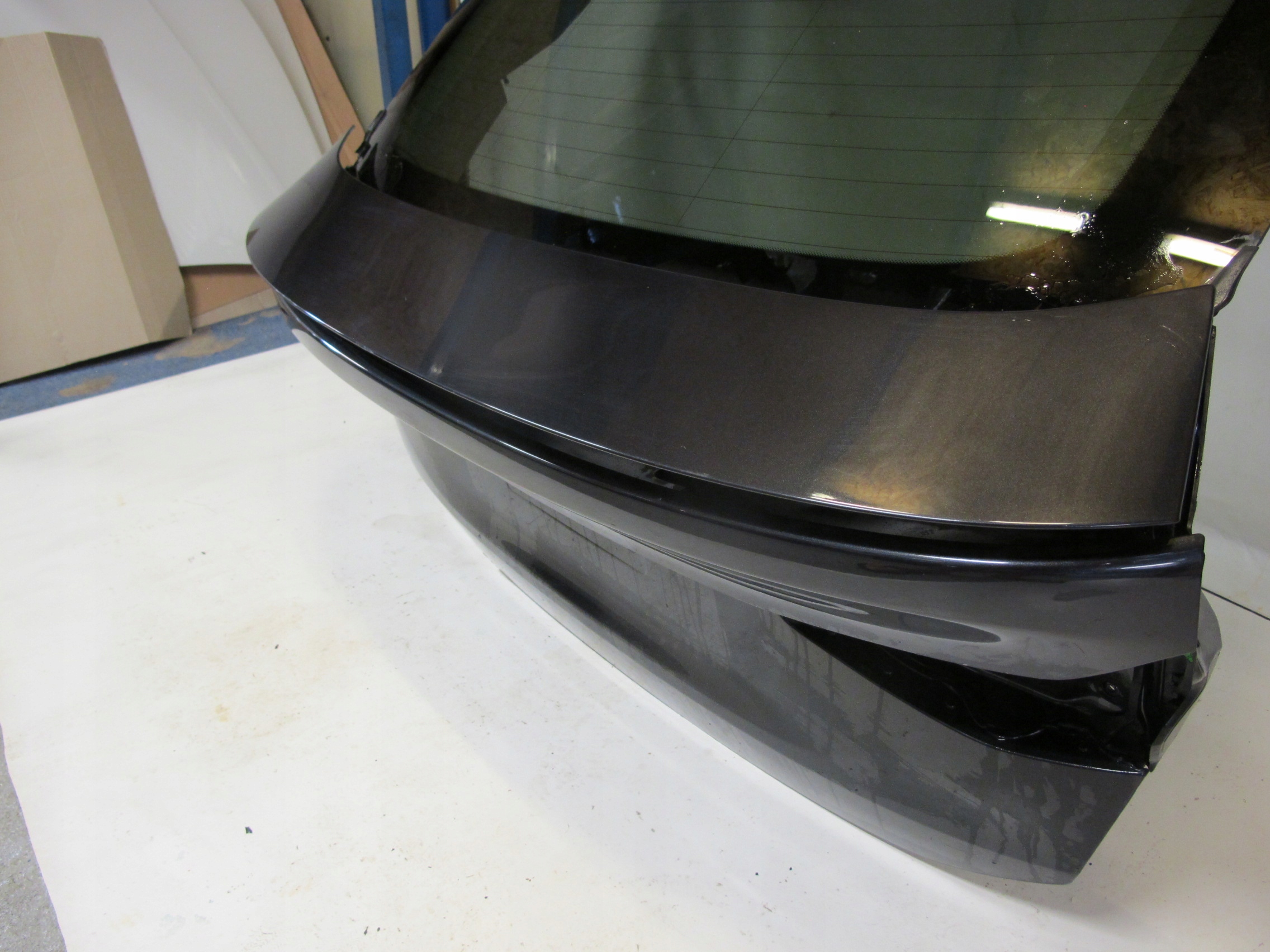 KLAPA POKRYWA BAGAŻNIKA BMW G32 A90 Producent części BMW OE