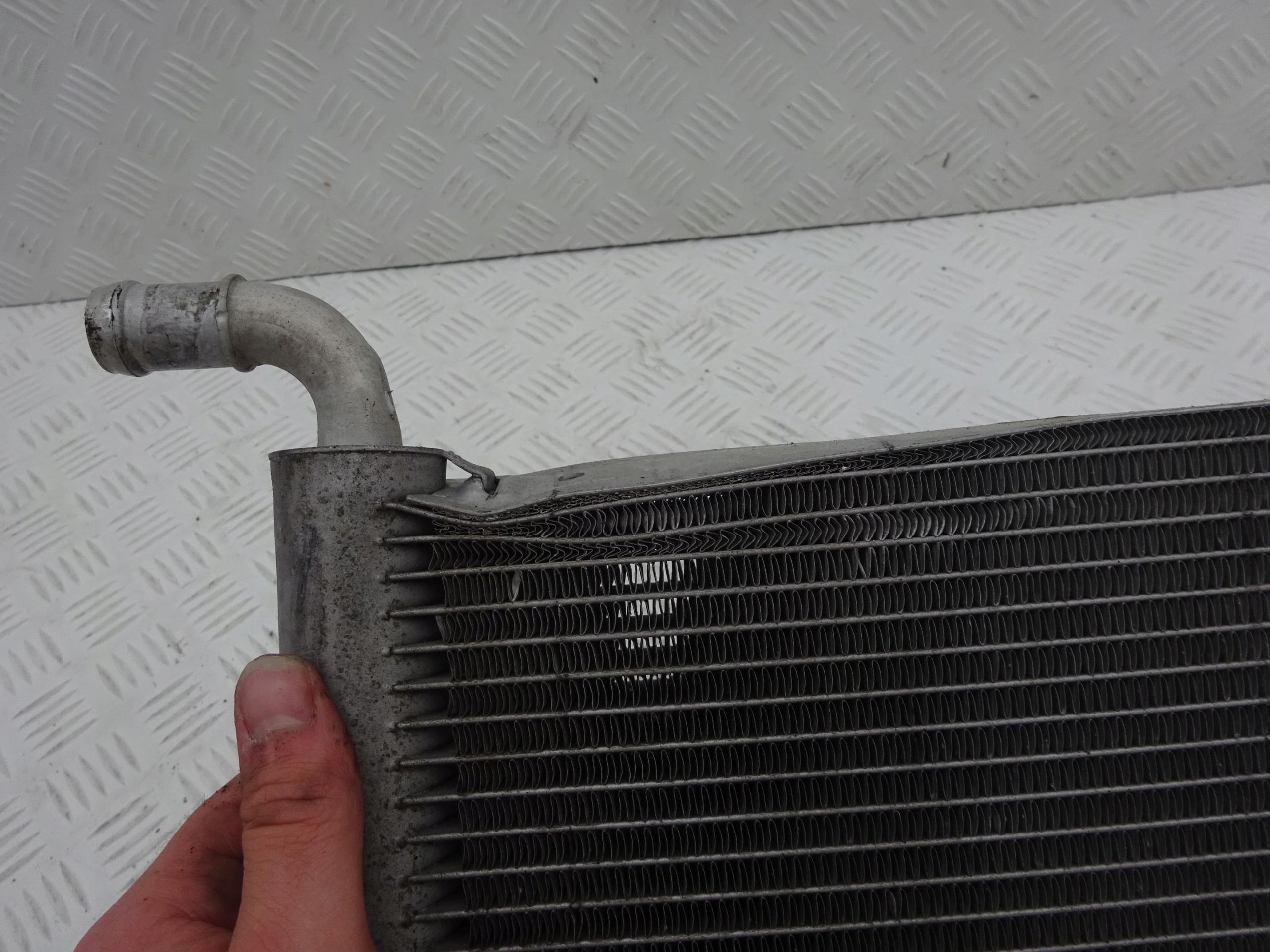RANGE ROVER SPORT VOGUE FPLA8D048AA water cooler