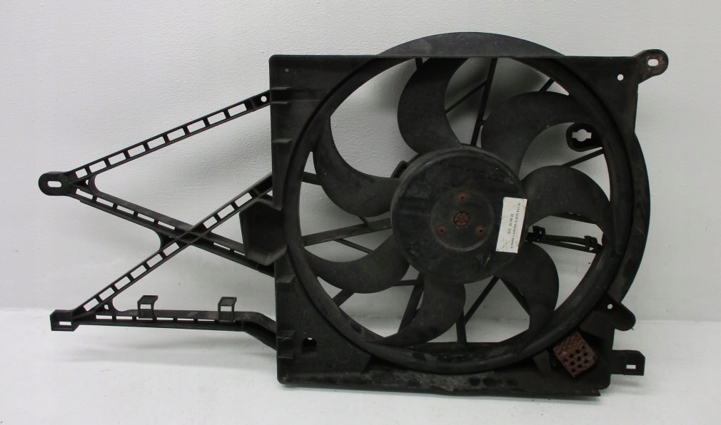 WENTYLATOR OPEL ASTRA G II 2.2 0130303888 24431826 Producent części Bosch