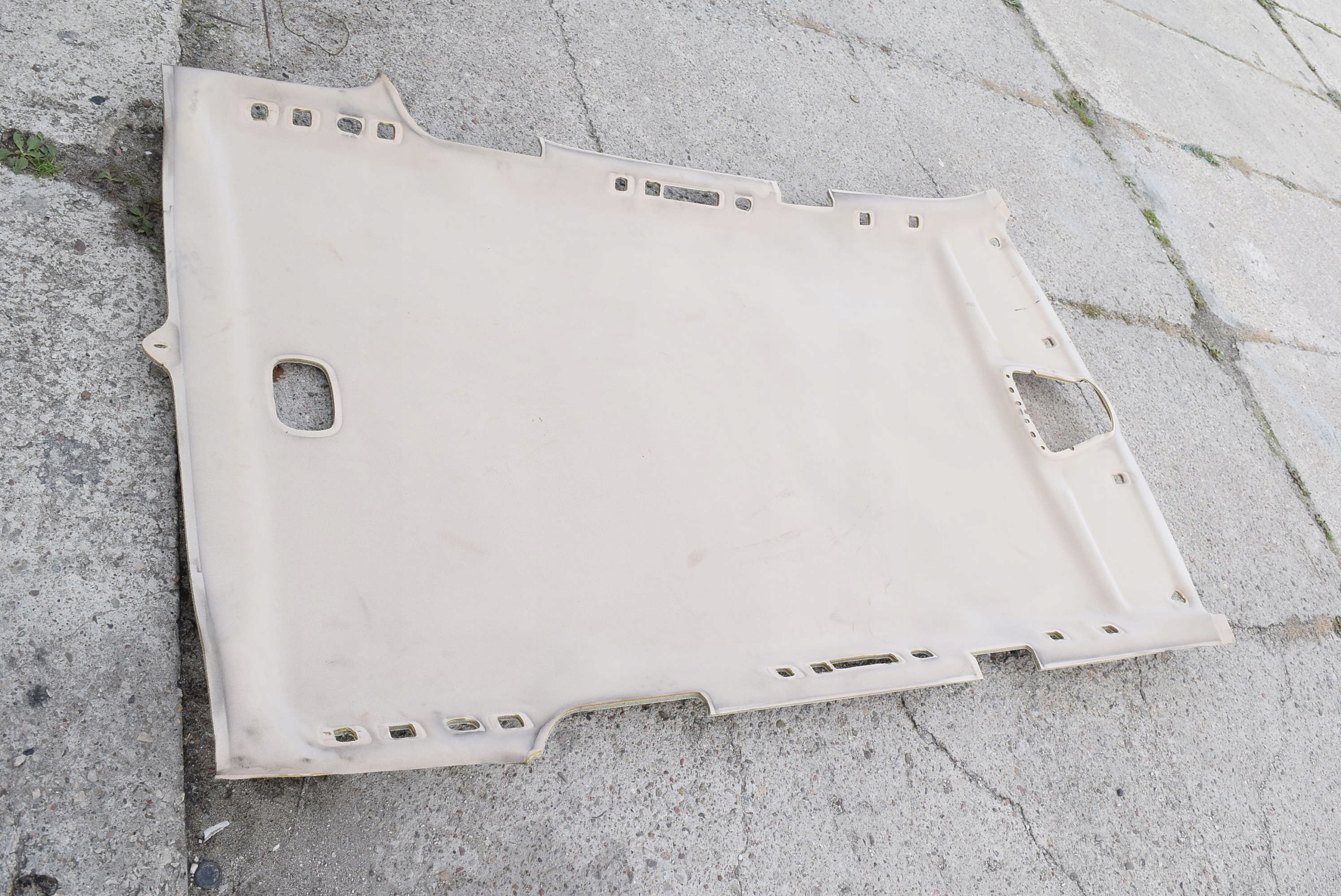 MERCEDES W163 ML 3 2 V6 PODSUFITKA SUFIT BEZOWA