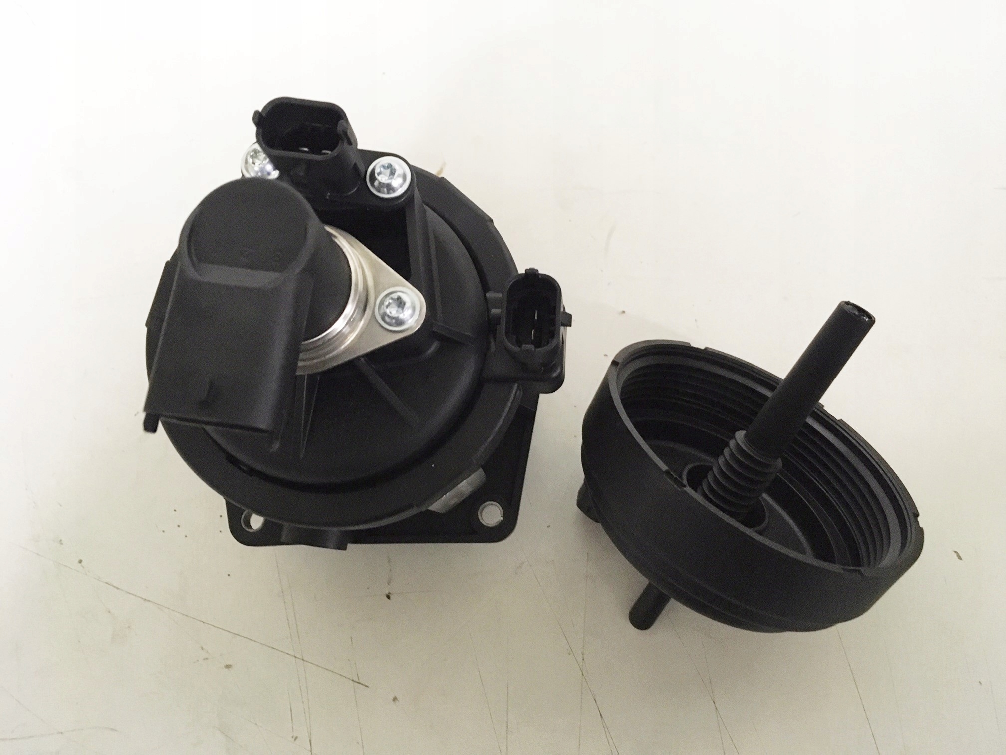 F00BH40046 - Нагреватель корпус фильтра AdBlue VOLVO FH RENAULT DXI