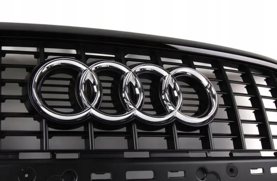 решетка радиатора черный Audi A3 8P ASO