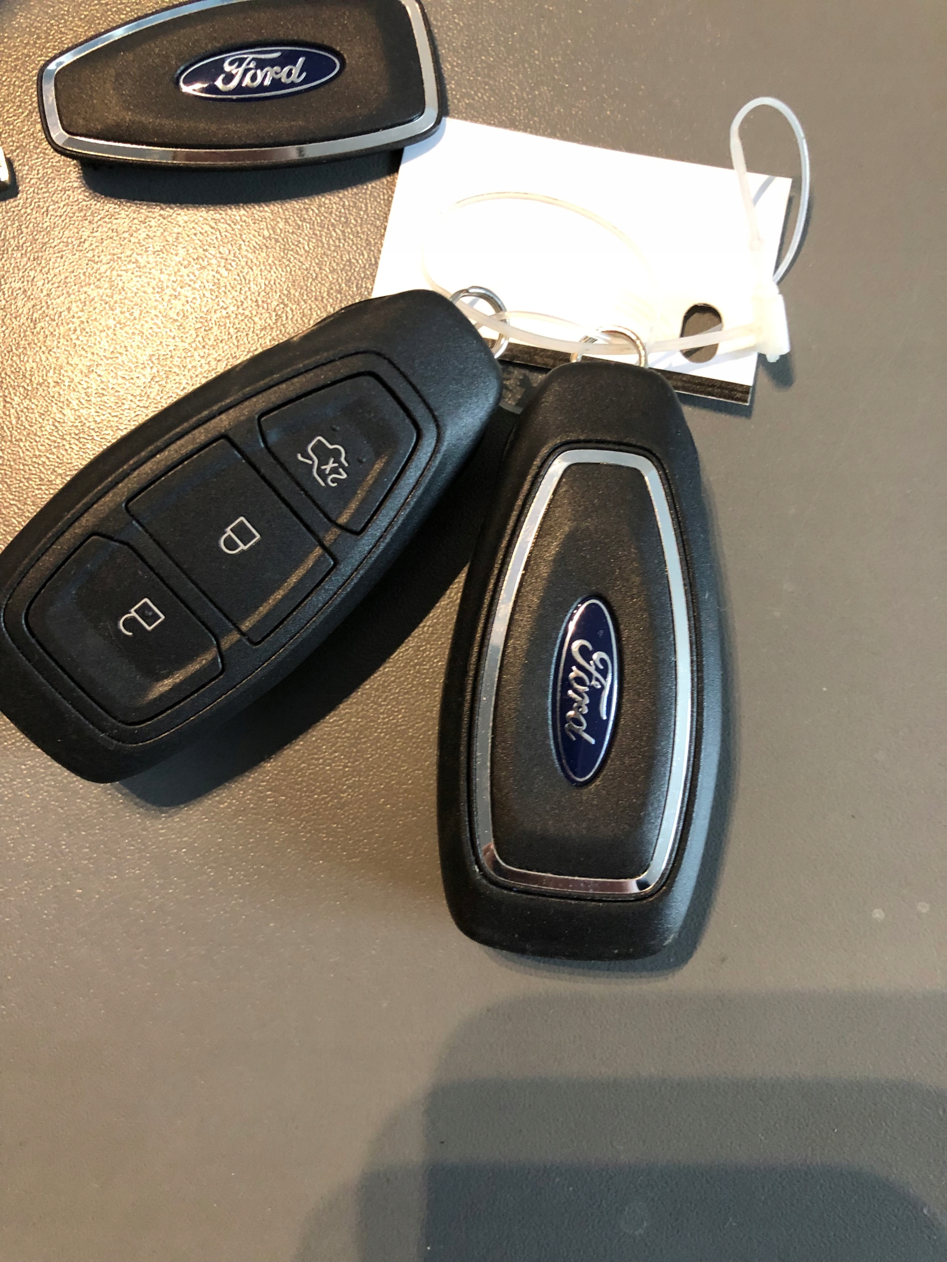 FORD FOCUS MK4 KLUCZ KLUCZYK PILOT SMART Producent części Ford OE