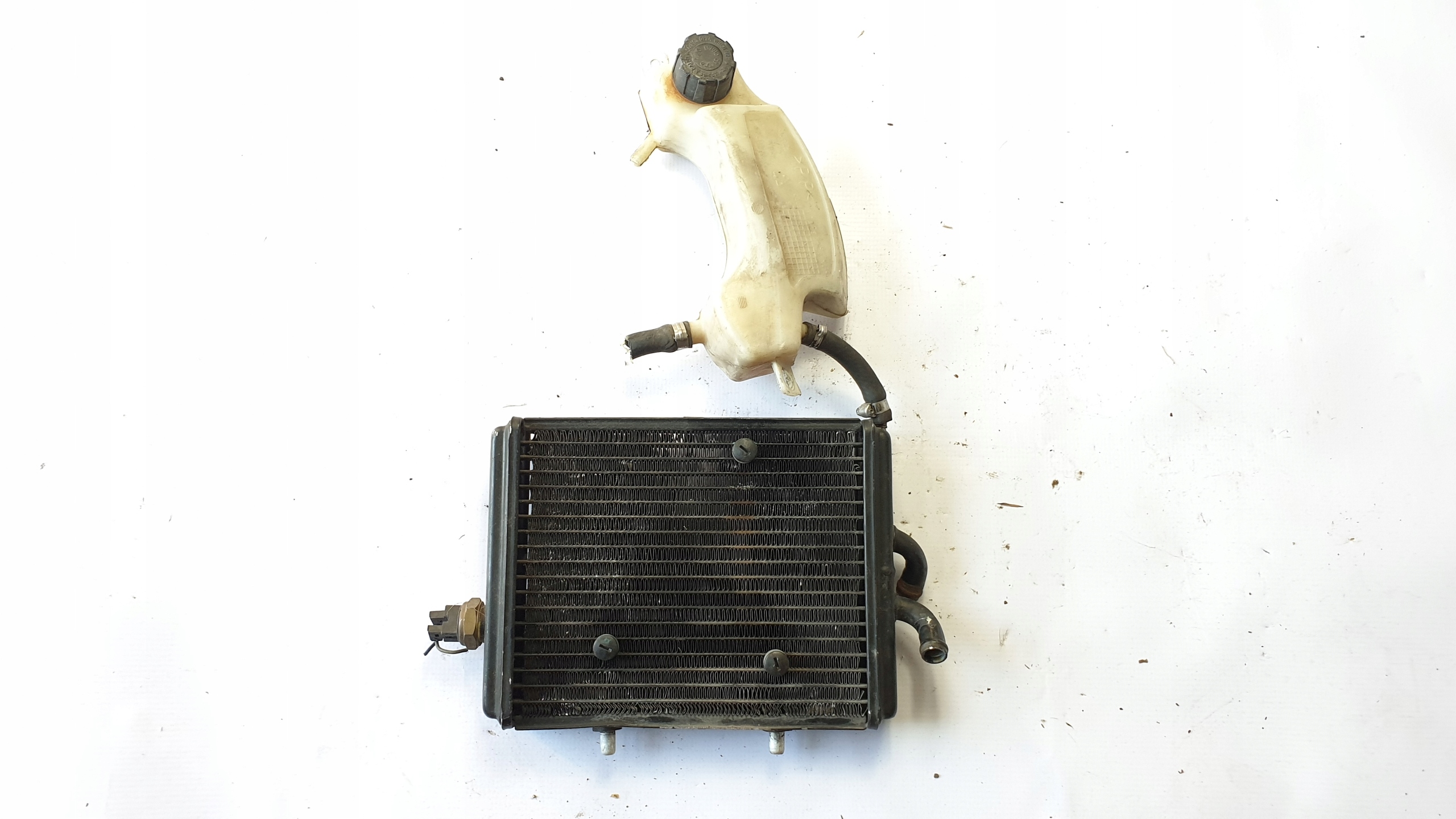 CHŁODNICA ZBIORNOCZEK APRILIA SPORTCITY 125 200