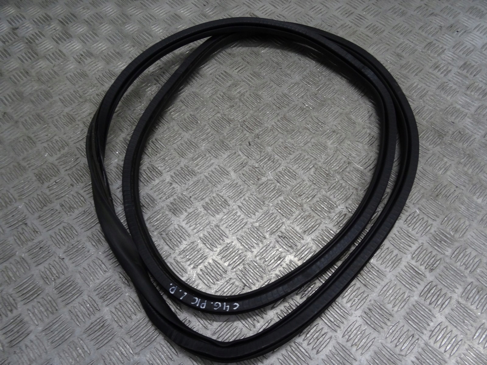 CITROEN C4 Picasso II ущільнювач двері передній лівий