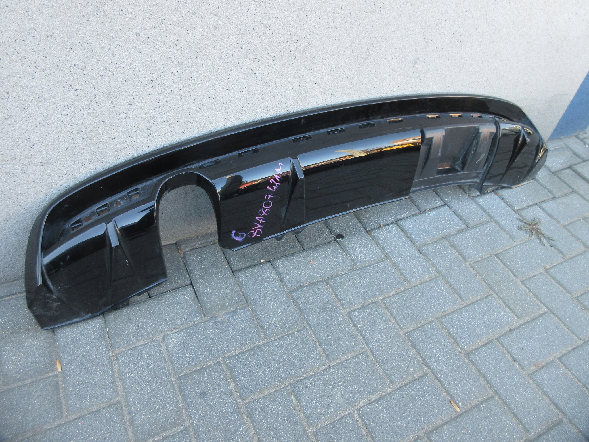 AUDI A1 S-Line спойлер диффузор задний 8xa807421m