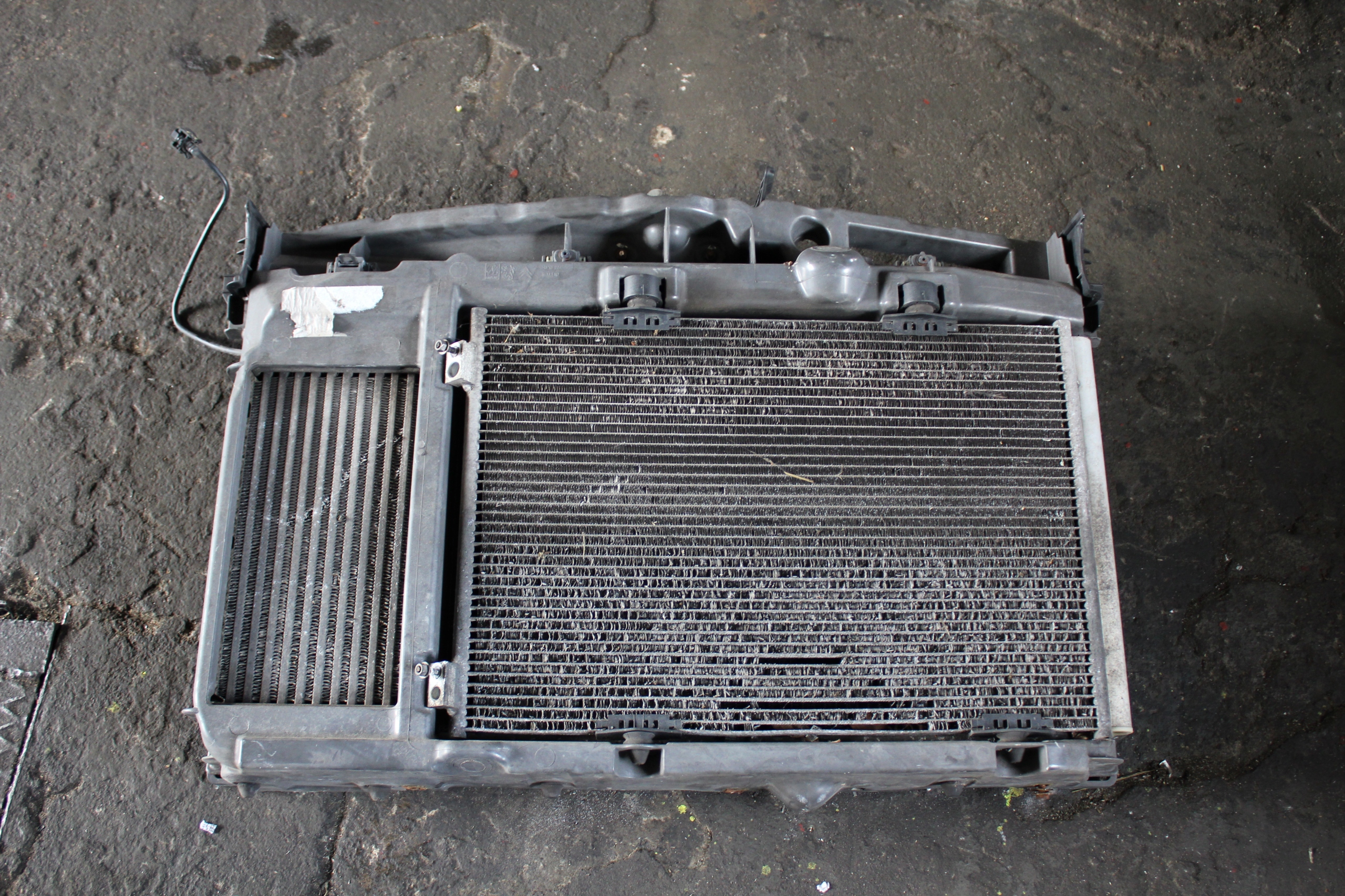 CITROEN DS3 1.6HDI PAS WZMOCNIENIE CHŁODNICE