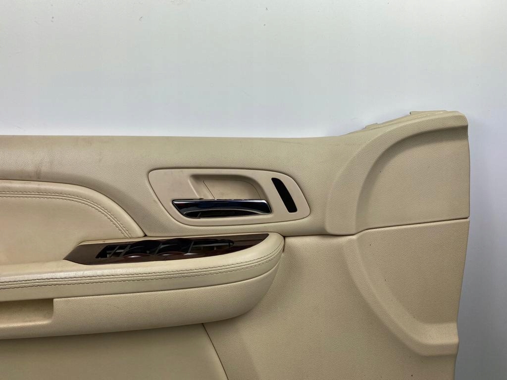 Cadillac ESCALADE 07-09 обивка дверные карты передних левых