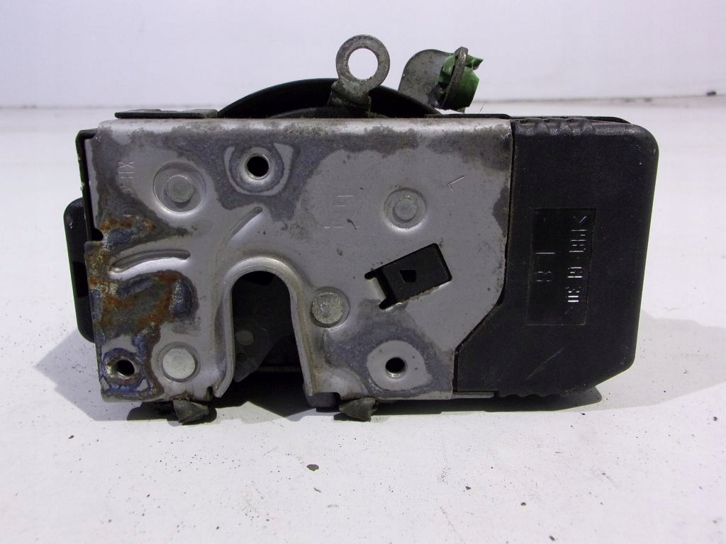 Opel Zafira A lock door left front