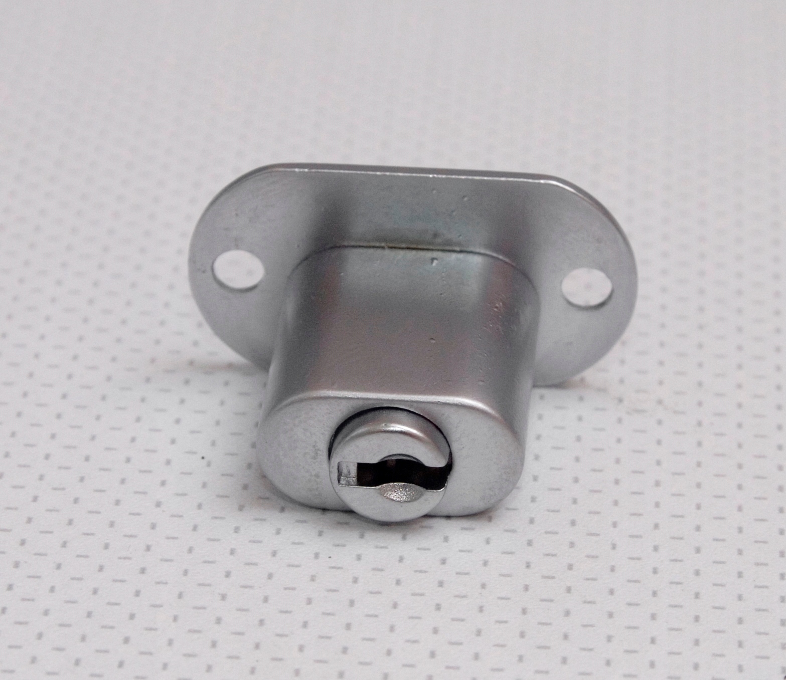 ZAMEK NAKŁADANY DO DRZWI Z RAMEK ALUMINIOWYCH RAM Długość 20.1 mm