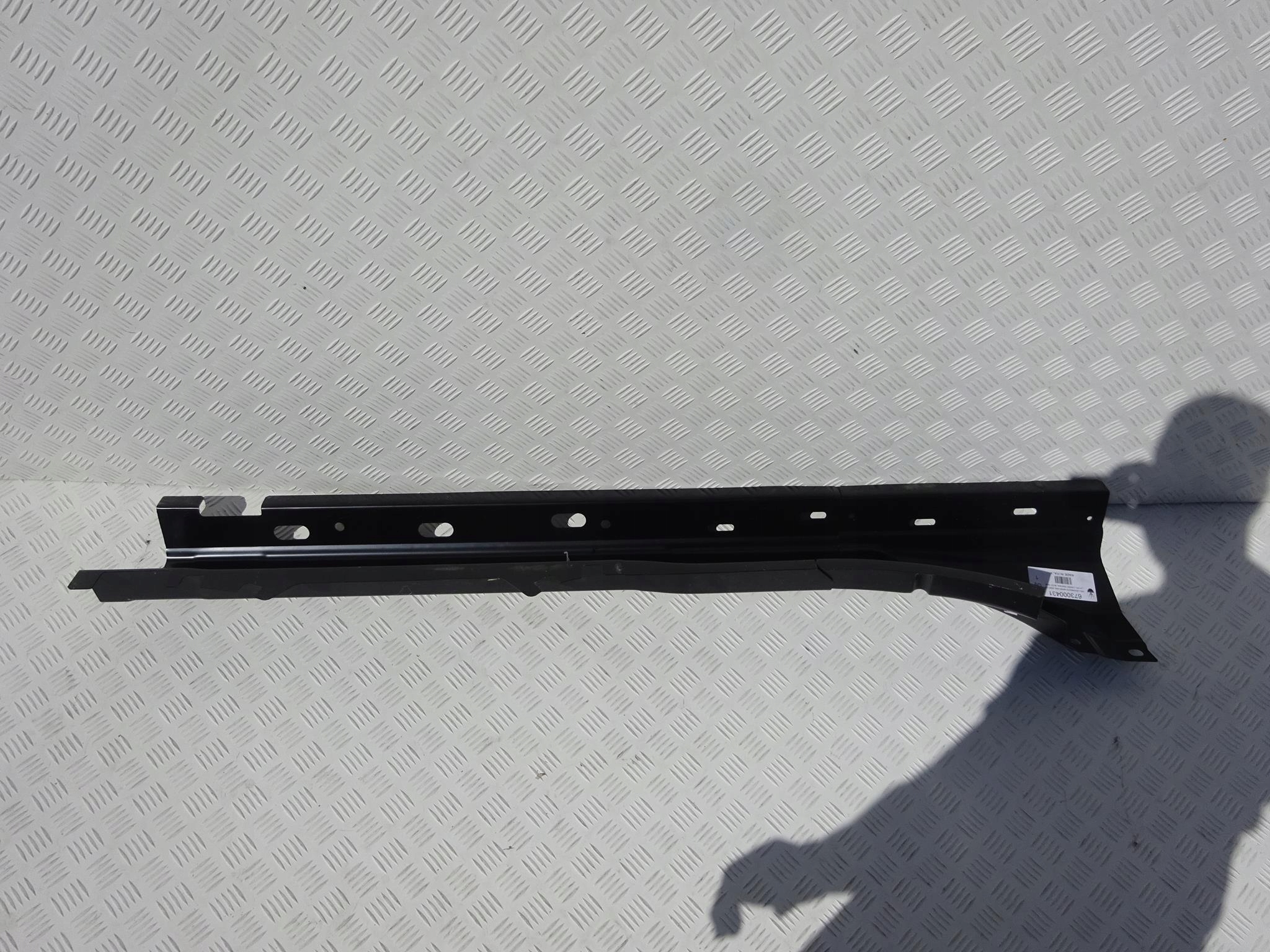 MASERATI QUATTROPORTE 13 PROG POSZYCIE LEWY Catalog number for substitute 673000431 SLUPEK WZMOCNIENIE