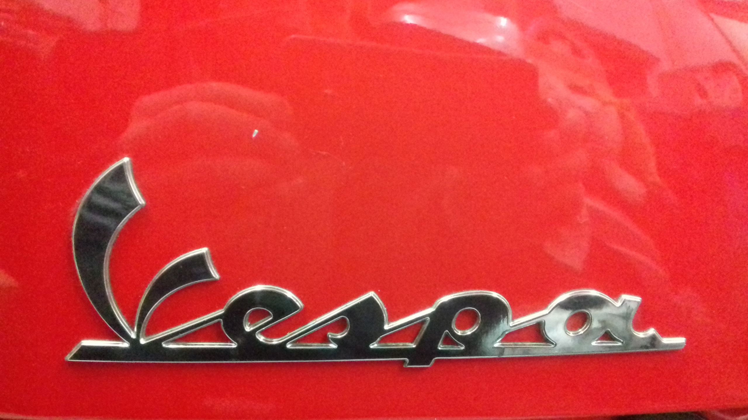 Emblemat znaczek Piaggio Vespa LX GTS GTV GT S LXV