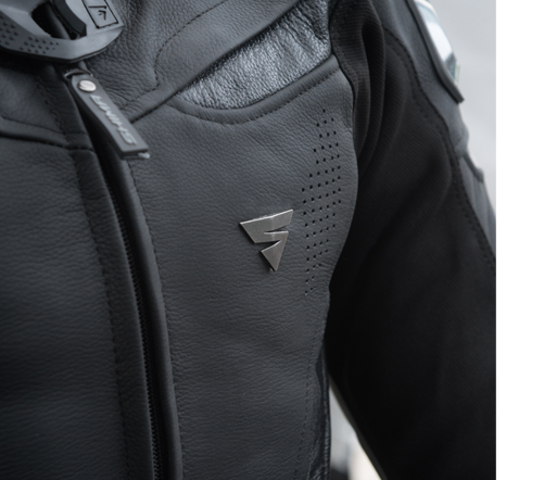 SHIMA CHASE KURTKA SKÓRZANA RED 48- S Model SHIMA CHASE