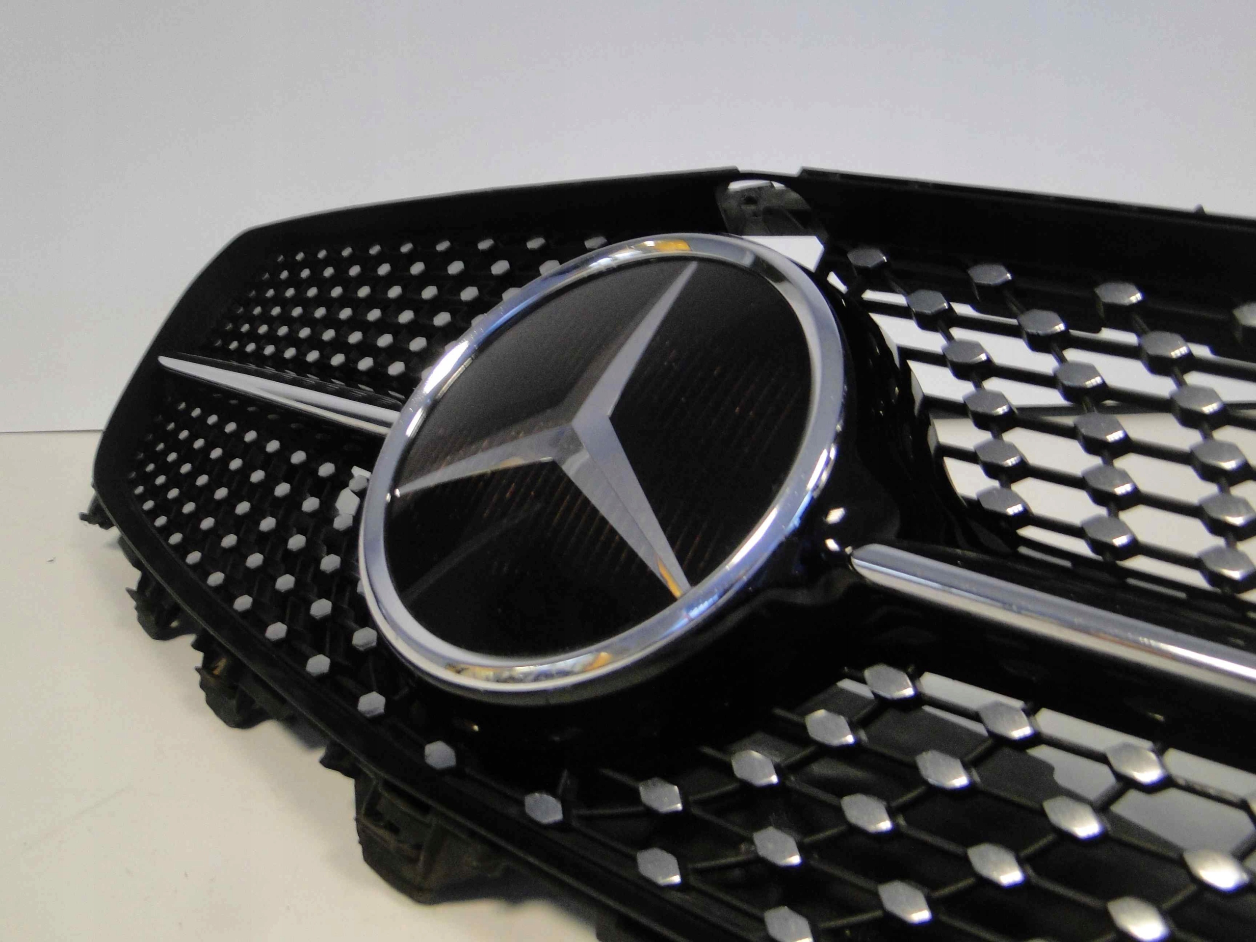 MERCEDES E KLASA 238 COUPE AMG GRILL DIAMENT DISTR Strona zabudowy przód