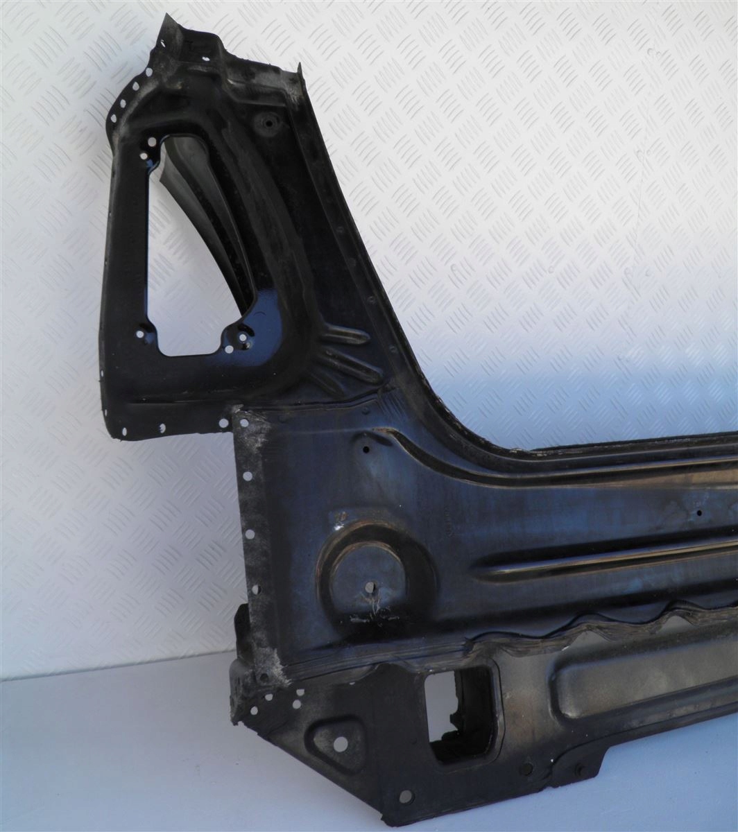 PAS TYLNY ĆWIARTKA ŚCIANA MERCEDES GL X164 197 Producent części Mercedes-Benz OE