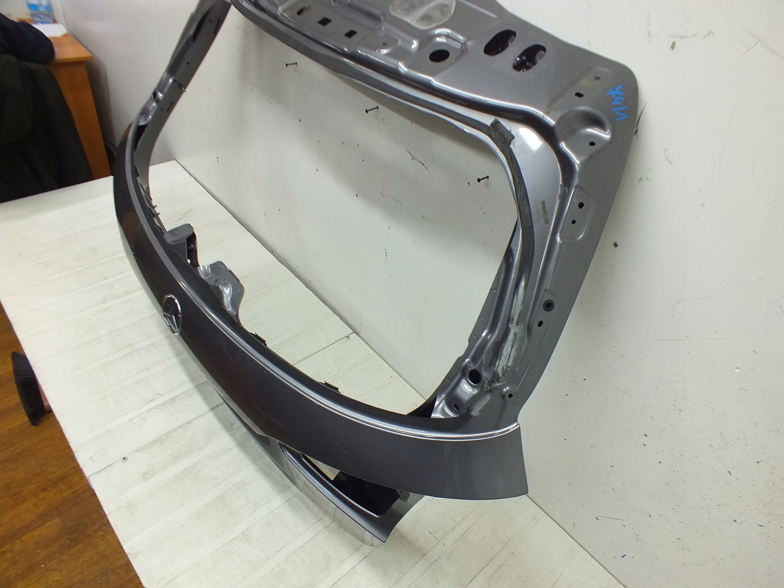 MERCEDES A KLASA W177 18- KLAPA POKRYWA BAGAŻNIKA Typ samochodu Samochody osobowe