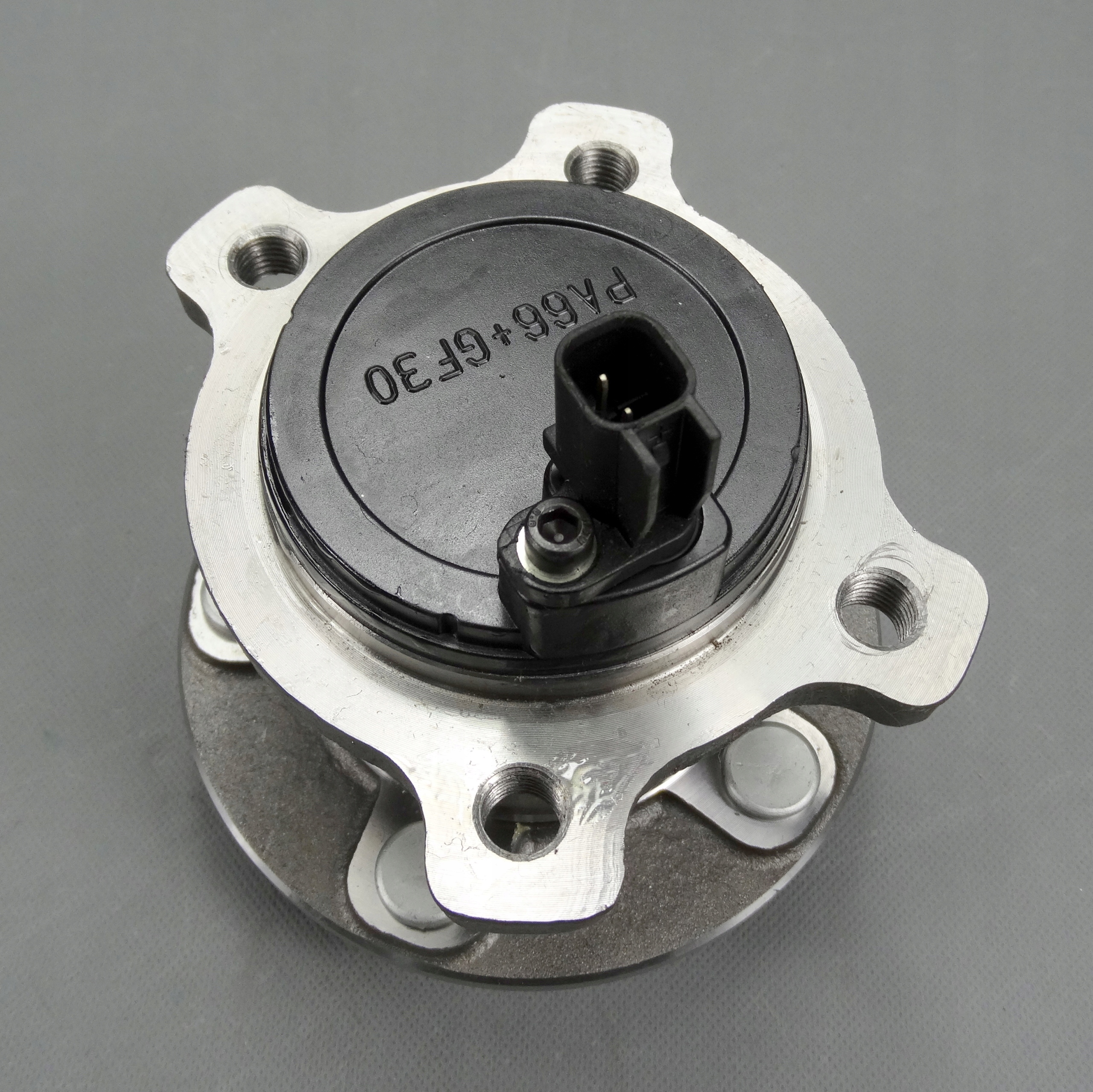 PIASTA KOLA TYL Z LOZYSKIEM MONDEO MK4 2007 2008 Part manufacturer Kraft Automotive