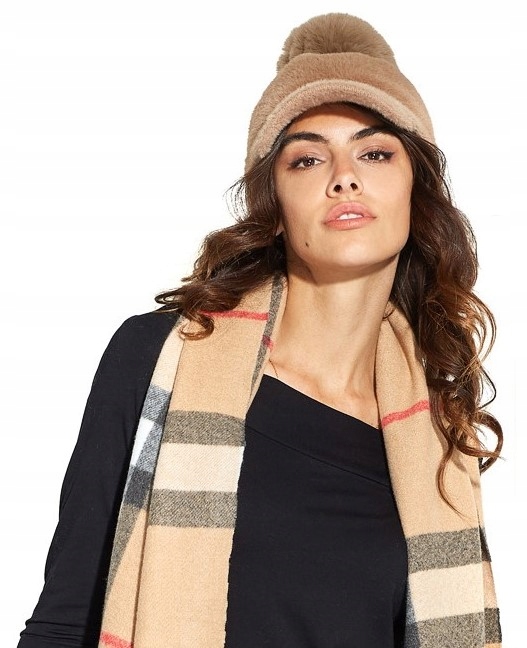 

Czapka Z Daszkiem Zimowa pompon alpaka beż