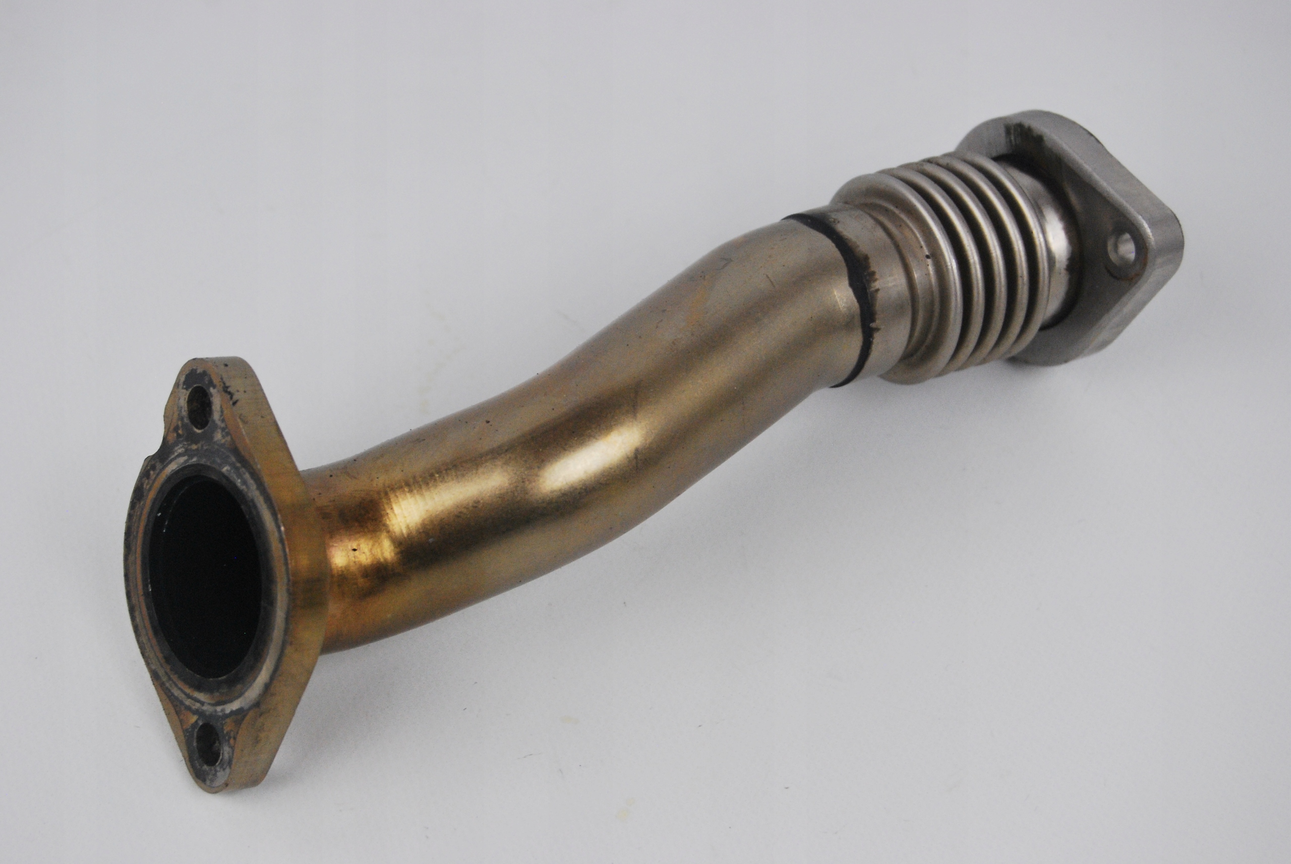 Rurka laczaca EGR Audi Q7 V12 6 0 TDI 05A131519B