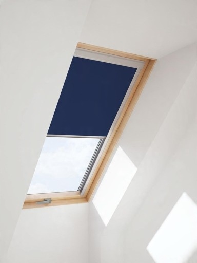 

Roleta Zaciemniająca do Velux Fakro 78x98 Granat