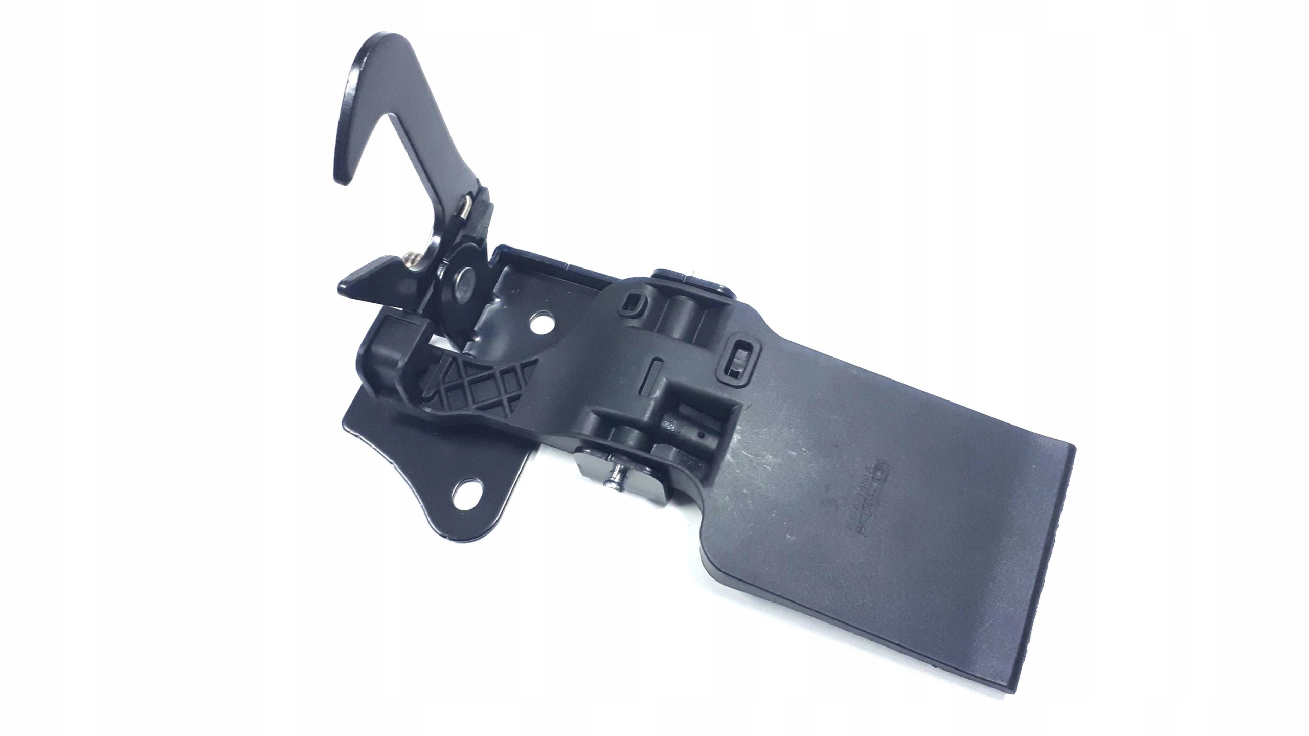 RYGIEL CIEGNO MASKI PRZOD AUDI Q3 8U0823480A