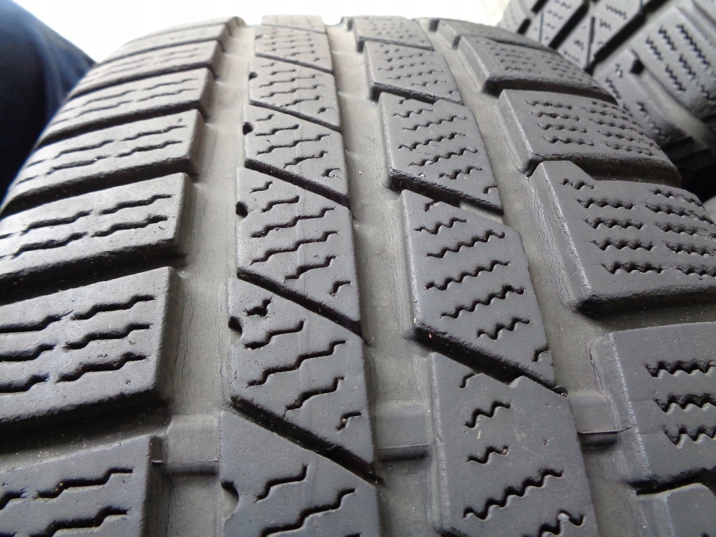 4x Zimowe CONTINENTAL CROSS Contact 215/65R16 98H 6,5mm Szerokość opony 215 mm