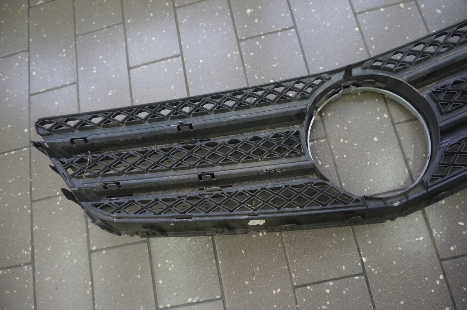 Mercedes-Benz E-Klasse W207 Kühlergrill FRONTGRILL Kühlergitter A2078880283 - Thumbnail 3