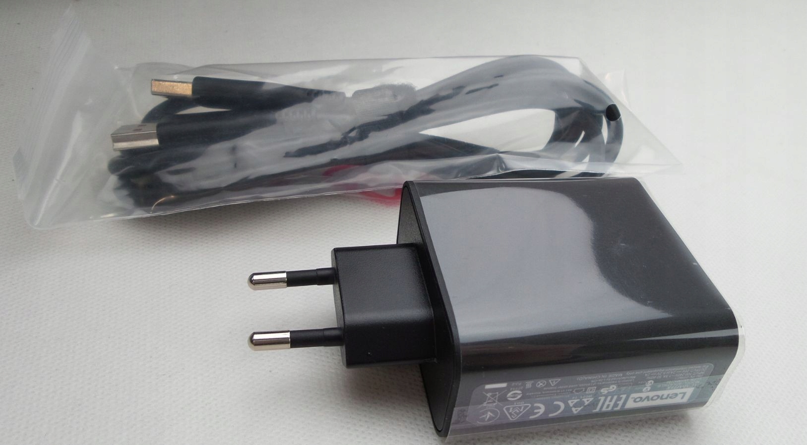 

Zasilacz ADL40WLG Lenovo 20V 2A 5,2V 2A Usb +Kabel