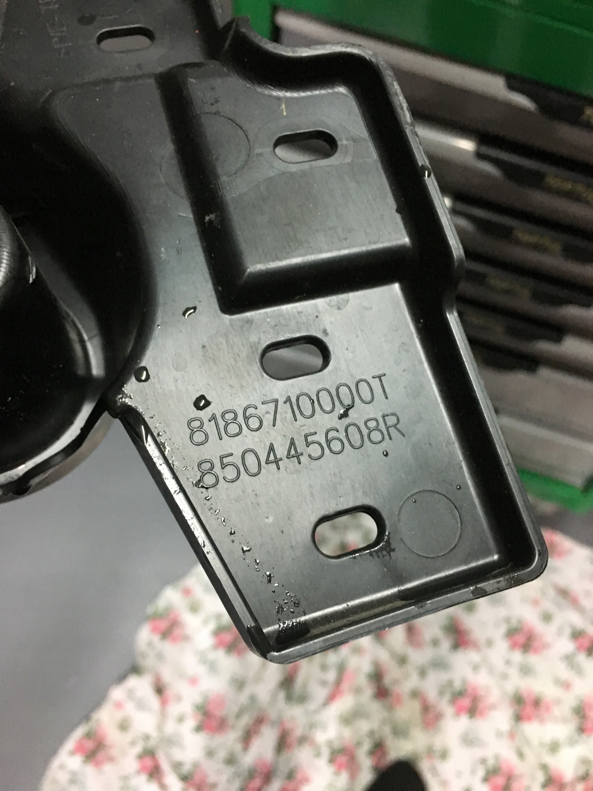 RENAULT TALISMAN SEDAN RIGHT HOLDER BUMPER REAR PART