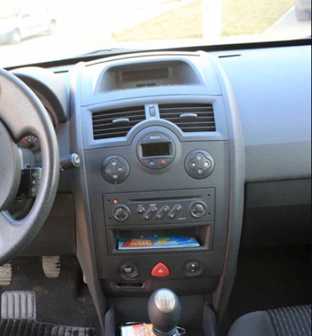 RADIO ANDROID Renault Megane 2 Fluence 8core 4/64 Złącza AUX minijack USB RCA Pre-out (przedwzmacniacz) RCA Sub-out (subwoofer)