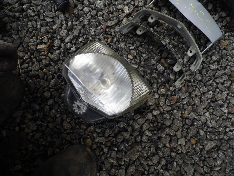 PEUGEOT VIVACITY 3 III 50 LAMPA PRZÓD REFLEKTOR