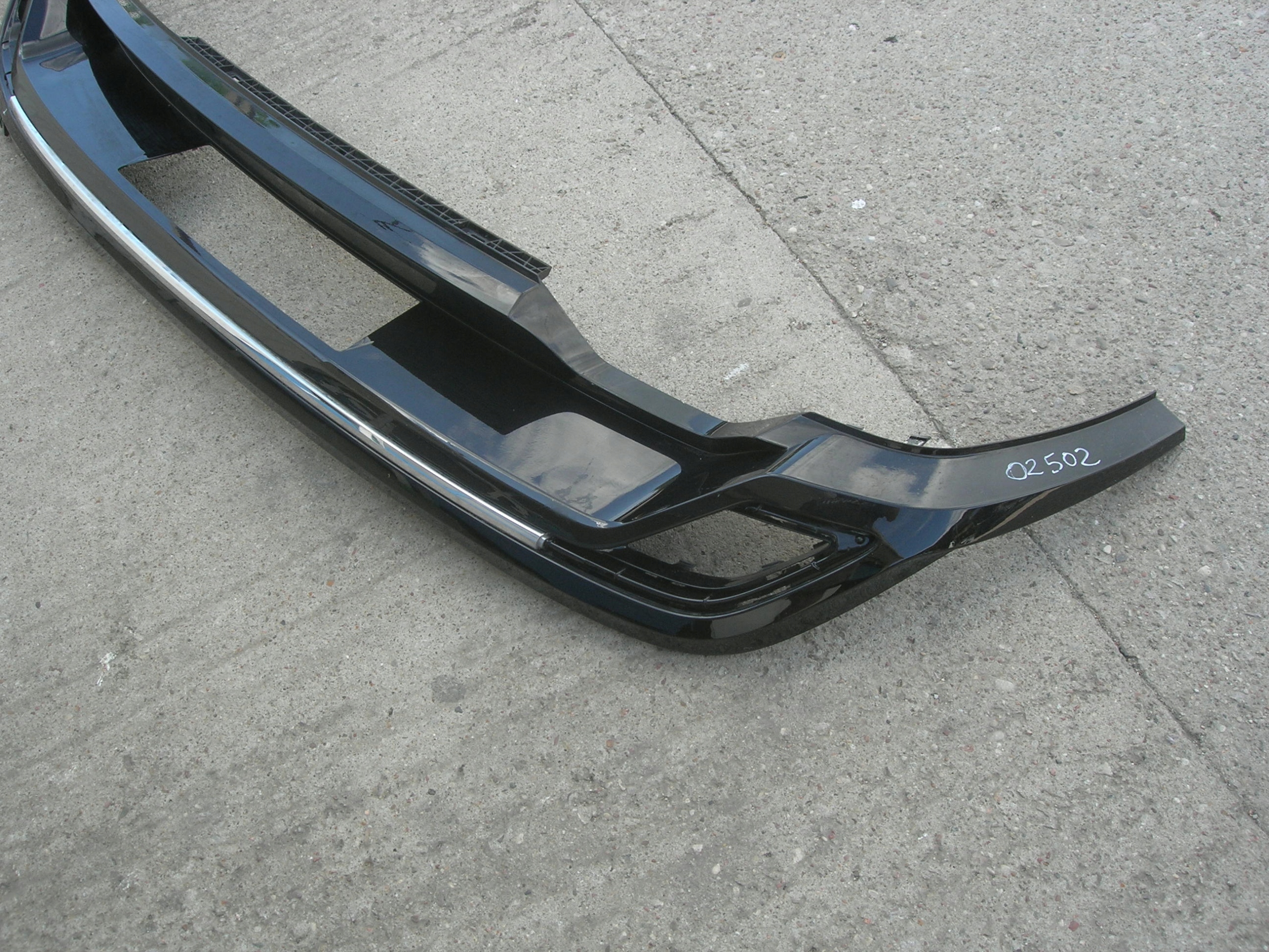 SPOJLER ZDERZAKA TYŁ VW TIGUAN R-LINE 5TA807568C Strona zabudowy tył