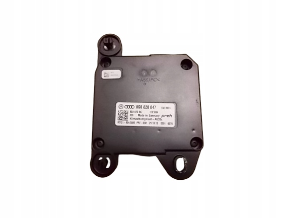 МОДУЛЬ УПРАВЛЕНИЯ КОНДИЦИОНЕРОМ AUDI 8S0820047